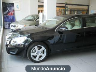 Volvo V60 D3 MOMENTUM