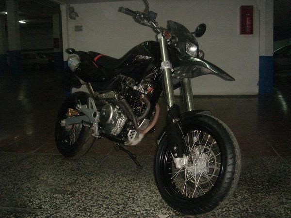 VENDO HONDA FMX 650 NEGRA FINAL 2006