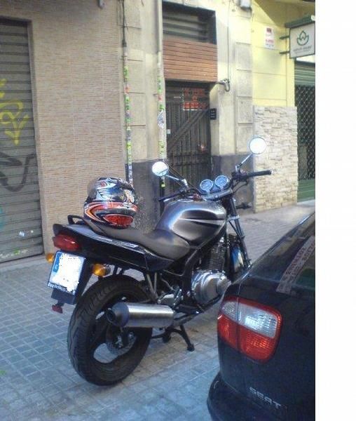 vendo suzuki gs500 (limitada de papales)