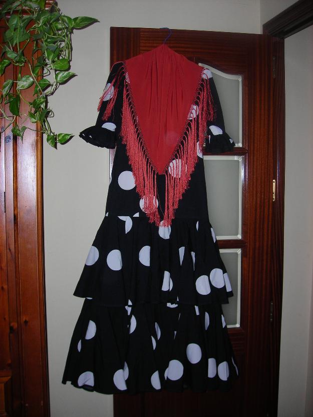 Traje de flamenca talla 40