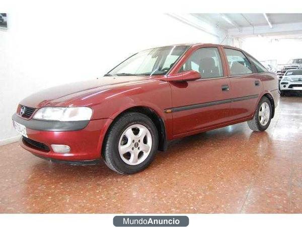 Opel Vectra 2.0 DTI 16v 5 PUERTAS --IMPEC