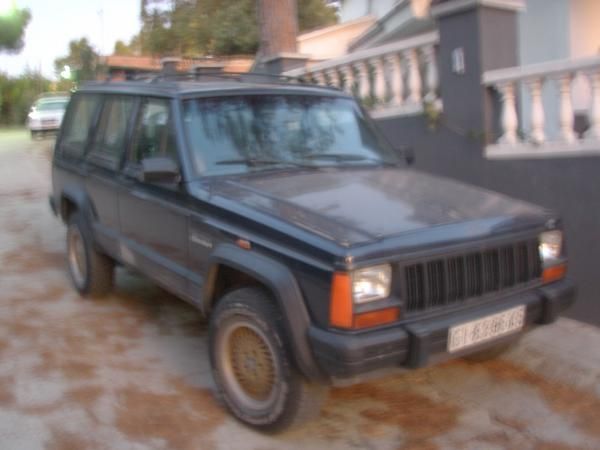 CHEROKEE Vendo por 3.000 euros y te regalo otro Cherokee