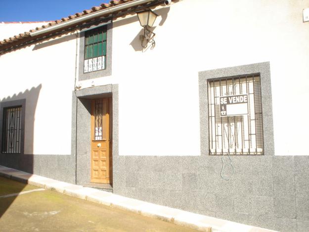 Casa de 114 m2 en Peñarroya por 53.000 Euros