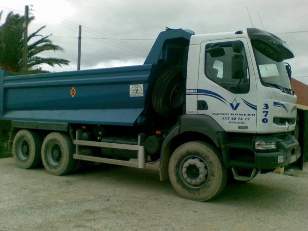 VENDO CAMION VOLQUETE