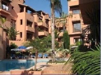 Apartamento con 3 dormitorios se vende en Marbella, Costa del Sol