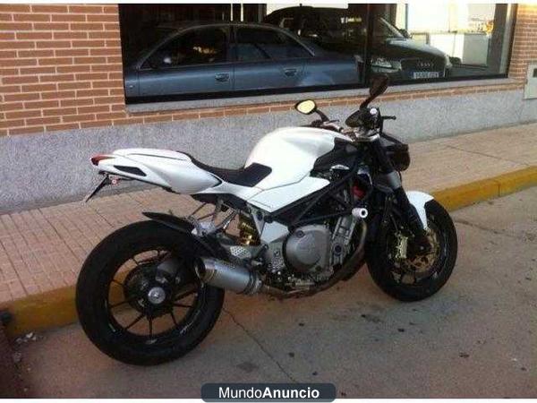 MV Agusta Brutale 910 R