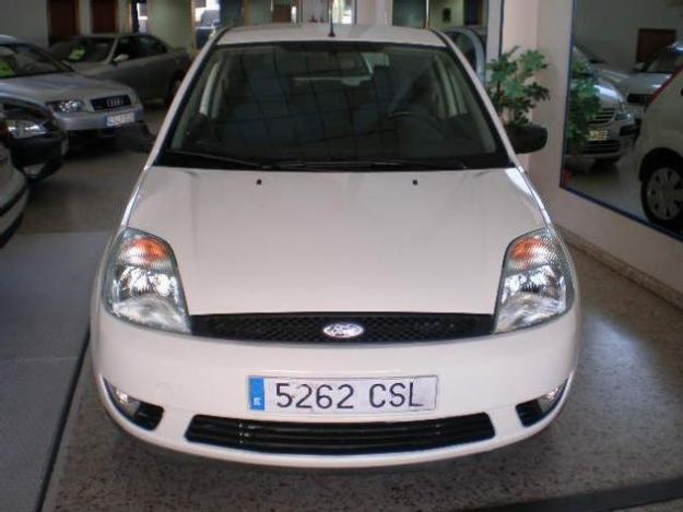 Venta de coche Ford FIESTA 1.4TDCI TREND '04 en Fuenlabrada