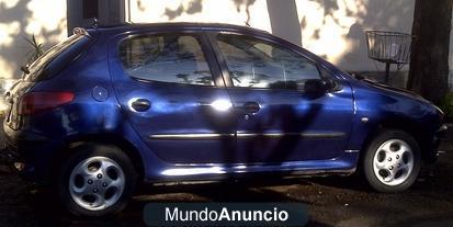 Peugeot 206 - año 2003 - 2000€