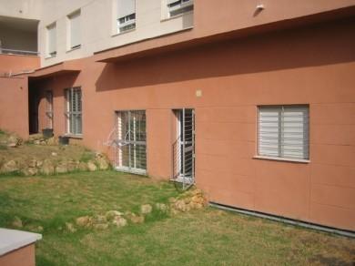 Apartamento con 3 dormitorios se vende en Estepona, Costa del Sol