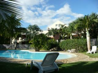 Apartamento en residencia : 2/3 personas - piscina - vistas a mar - saint gilles  la reunion