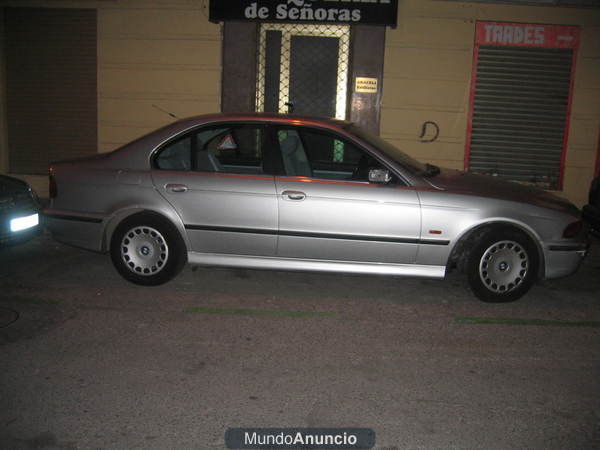 SE VENDE COCHE BMW 525 DIESEL  98.000 KM AUTOMATICO  - AÑO 2000