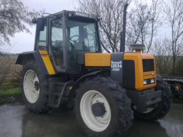 Tractor Renault 120-54 TZ