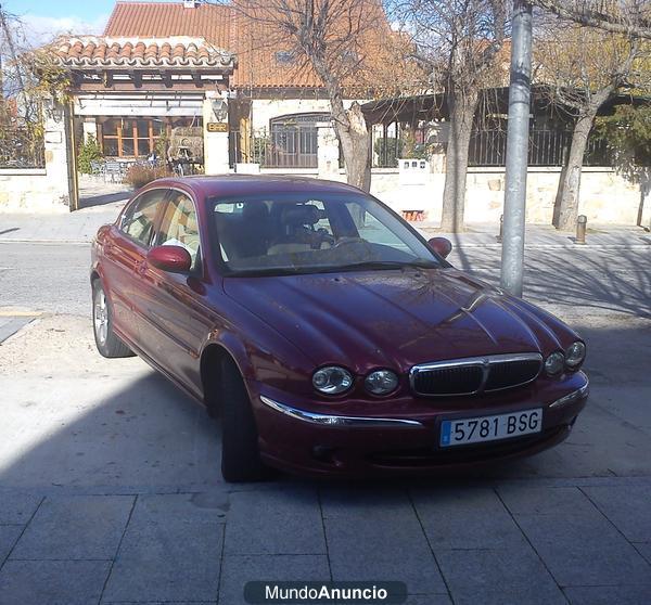 Vnedo JAGUAR X- type 3.0 executive en muy buen estado