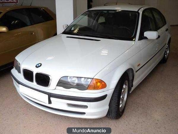 BMW 318 i Oferta completa en: http://www.procarnet.es/coche/alicante/elche-elx/bmw/318-i-gasolina-555138.aspx...