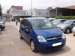 Venta de coche Opel Meriva 1.7 Cdti Blueline 100cv '05 en Barcelona