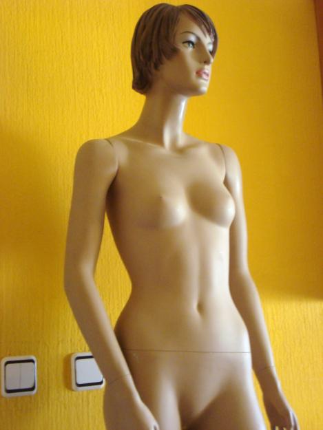 Maniquis chica