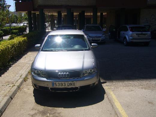 Vendo audi A4 2.5 TDI V6 Multritonic.