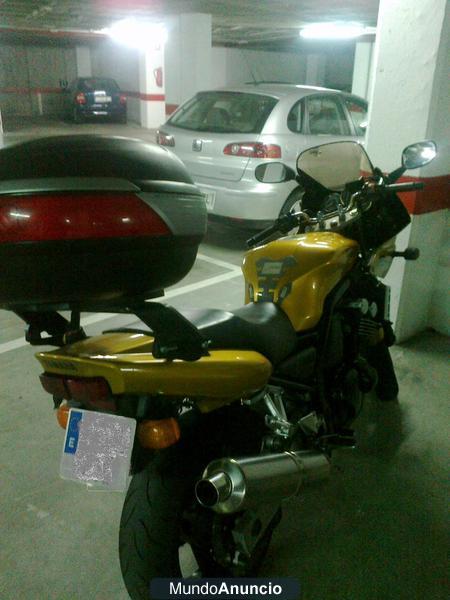 SE VENDE YAMAHA FAZER 600CC