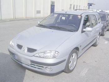 Comprar coche Renault MEGANE 1.9Dci FAMILIAR '02 en Santa Coloma De Gramanet