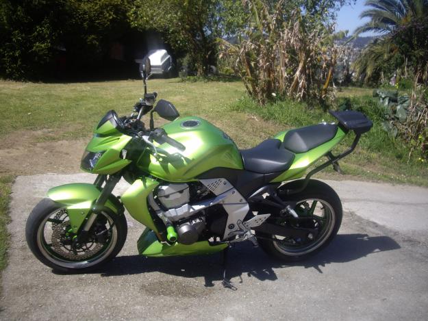 kawasaki z 750 naked verde