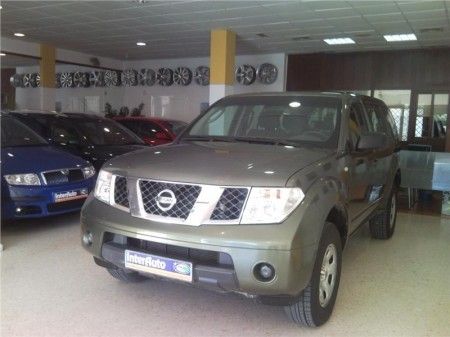 NISSAN PATHFINDER 2.5 DCI 174CV SE 7 PLAZAS - Sevilla