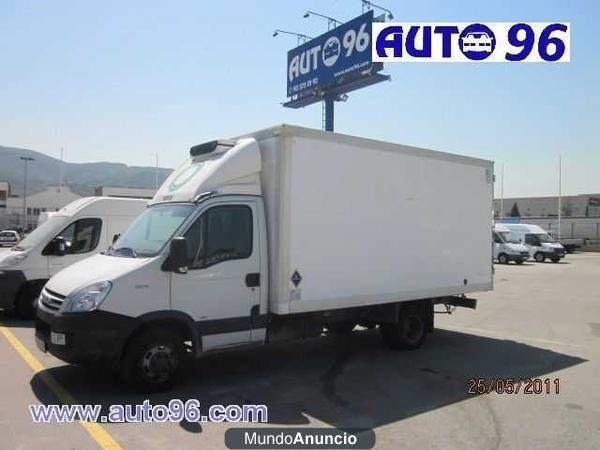 Trucks-Lkw Iveco 35 C 15 CAJA CERRADA  ISO