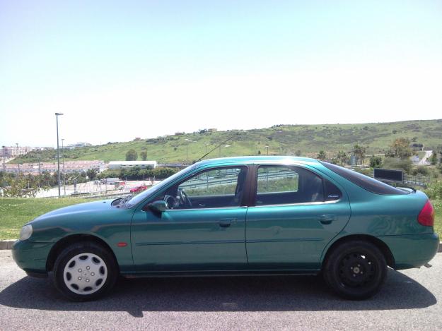 FORD MONDEO DIESEL ,AIRE ACONDICIONADO BUEN ESTADO.