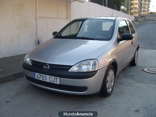 OPEL CORSA 1000 DEL AÑO 2004