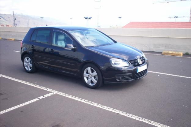 Vendo Golf Sport TSI 122cv.