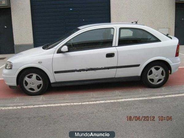 Opel Astra 2.0 DI 16V COMFORT