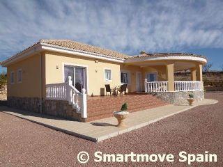 Chalet en venta en Pinoso, Alicante (Costa Blanca)