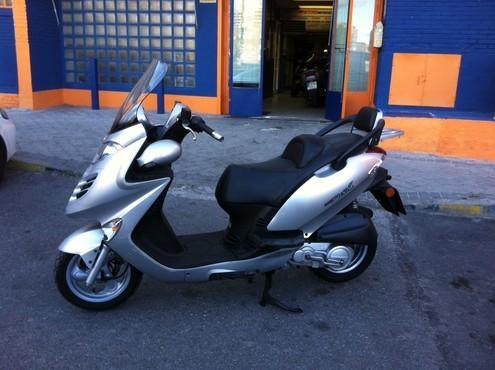 Kymco Grand dink Ocasion. Revisada y Garantizada.