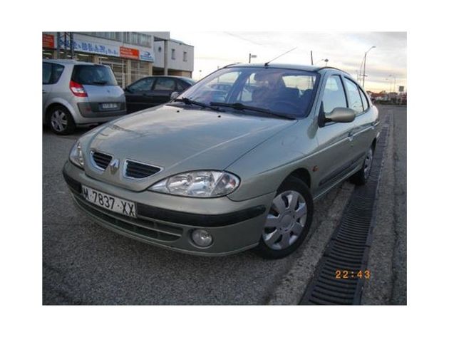 RENAULT MEGANE CLASSIC RXE 1.6 16V AUTO PROACTIVA