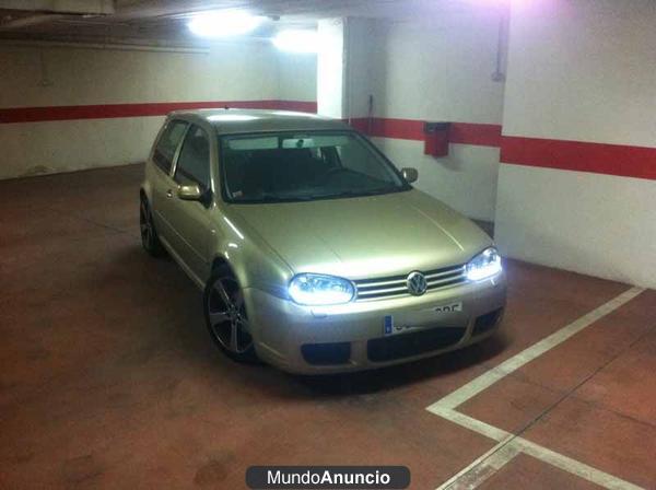 Vendo GOLF IV 4,  noviembre del 2002, 3900€