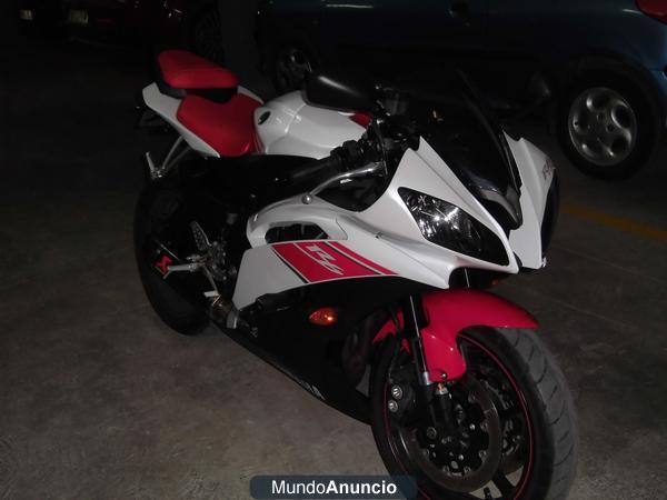 se vende yamaha r6