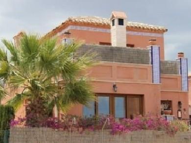 Chalet con 3 dormitorios se vende en San Miguel de Salinas, Vega Baja Torrevieja