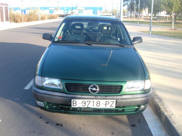 Opel astra descapacitados