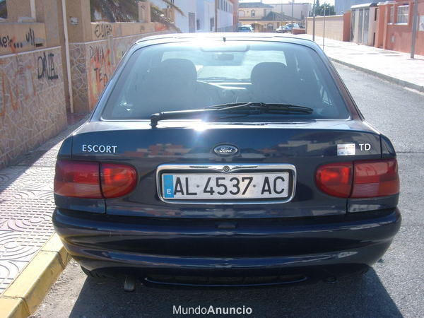 VENDO FORD ESCORT TDI GASOIL 1500 EUROS