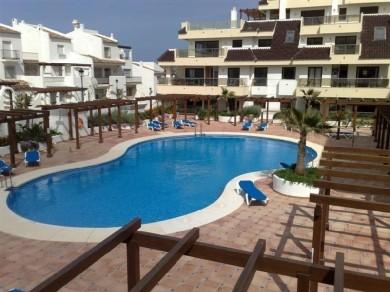 Apartamento con 2 dormitorios se vende en Manilva, Costa del Sol