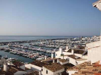 Apartment for Sale in Malaga, Andalucia, Ref# 2762981