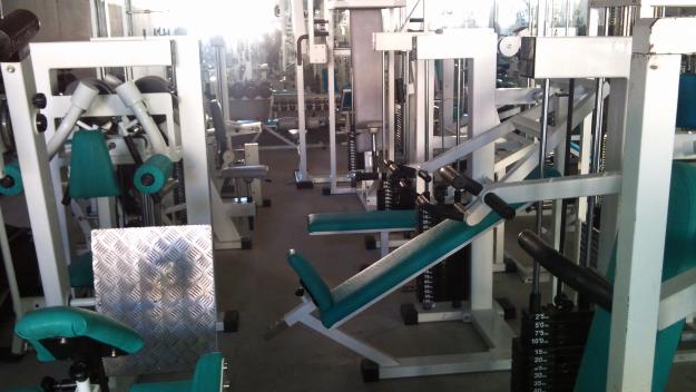 VENDO GIMNASIO TOTALMENTE EQUIPADO