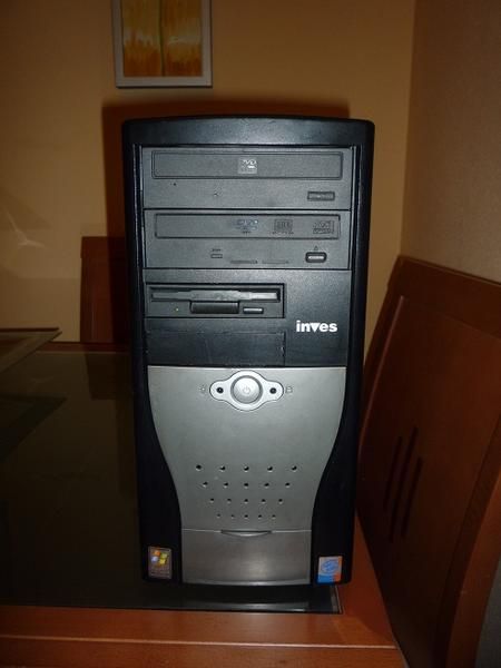 Ordenador  Pentium 4 3.00Ghz, 160GB,1Giga Ram