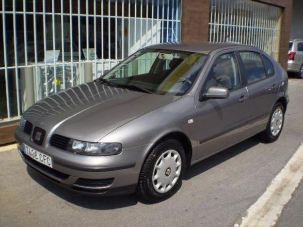 Venta de coche Seat León 1.9 TDI Stella 4/5-Puertas '03 en Vitoria