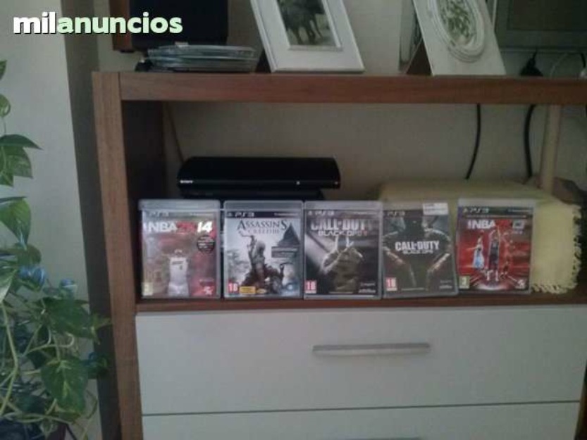 PS3 super slim 500 GB (PERFECTO ESTADO)+5 juegos+2 mandos+micro