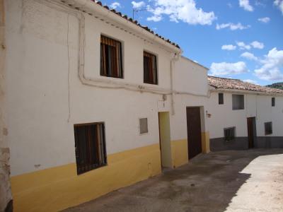 2b  , 2ba   in Zarra,  Valencia And Costa del Azahar   - 70000  EUR