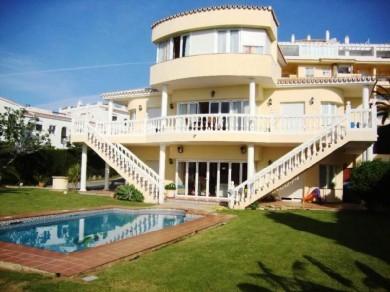 Chalet con 5 dormitorios se vende en Mijas Costa, Costa del Sol