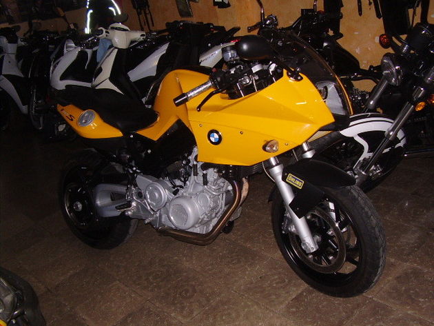 BMW F800S