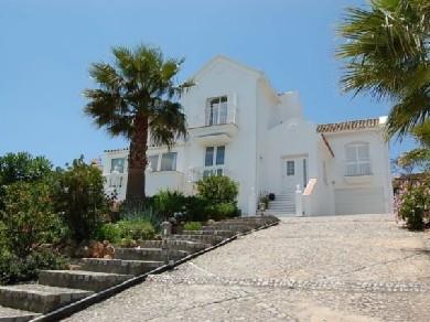 Chalet con 5 dormitorios se vende en Manilva, Costa del Sol