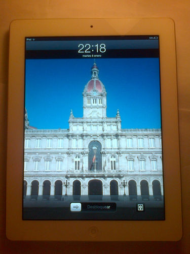 Apple ipad 2 (blanco) 64gb wifi 9.7 pulgadas ios 6