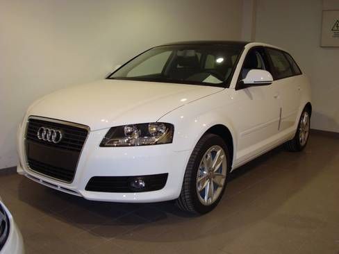 Audi A3 Sportback 1.6 TDI Ambition ,Nuevo, Varios Colores